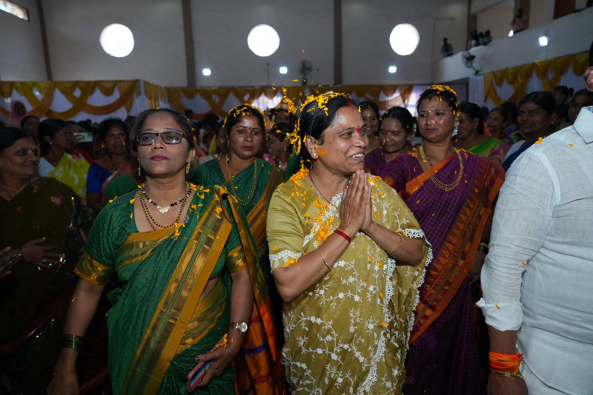 KrppKudligi's tweet image. ಅಂತಾರಾಷ್ಟ್ರೀಯ ಮಹಿಳಾ ದಿನಾಚರಣೆಯ ಆಚರಣೆ

#KalayanaRajyaPragathiPaksha
#Krpp #GaliLakshmiAruna #WomensDay