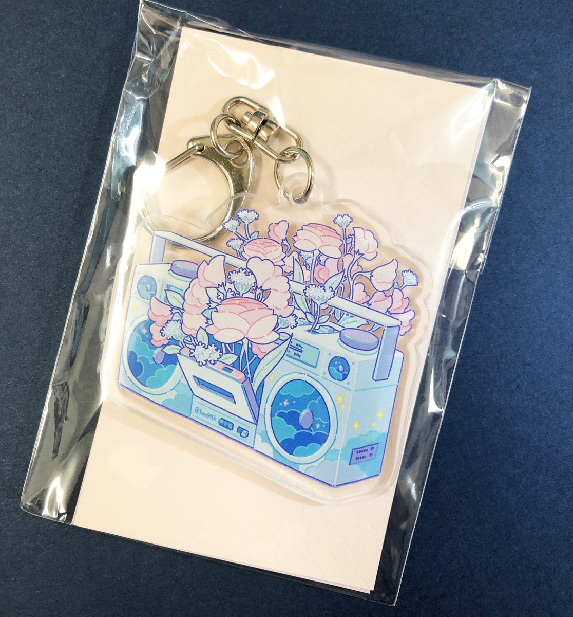 「追加でアクリルキーホルダー登録しました4/1からの #わたしの春イチバン への在」|ヒロコのイラスト