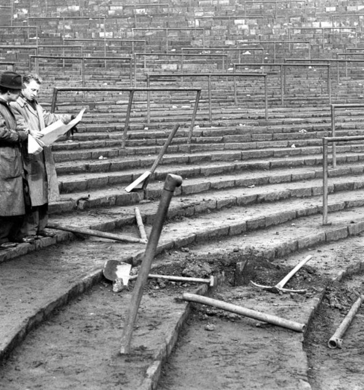 MarcIles's tweet photo. Remembering the 33 people who went to watch a football game in 1946 and never came home. #BurndenDisaster https://t.co/niORI9wJ4z