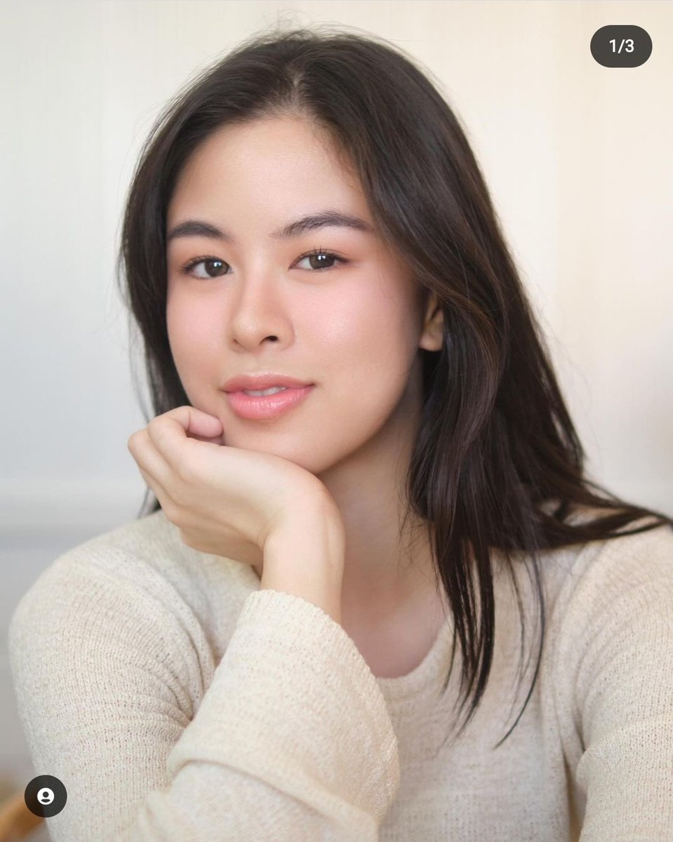 Ang dalaginding noon na ngayon ay ganap nang fine young woman. 

WELCOME BACK KISSES
#KissesDelavin 
<a href="/KissesDelavin/">Kisses Delavin</a>
#Kissables