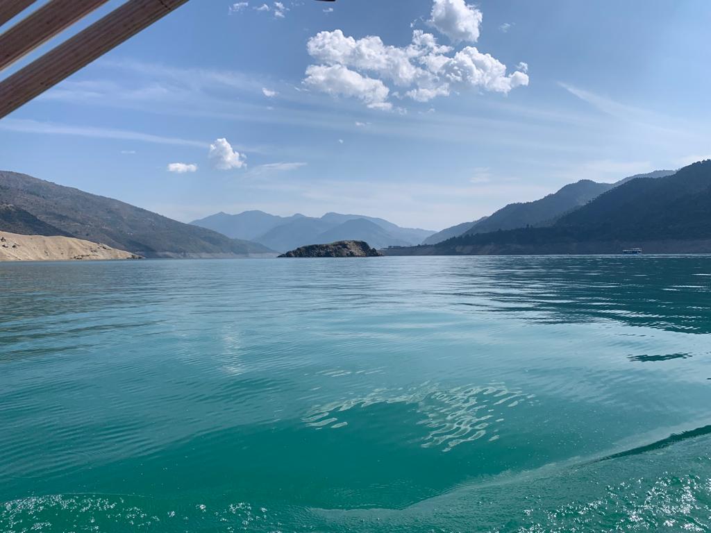 Beauty of lake and Himalaya