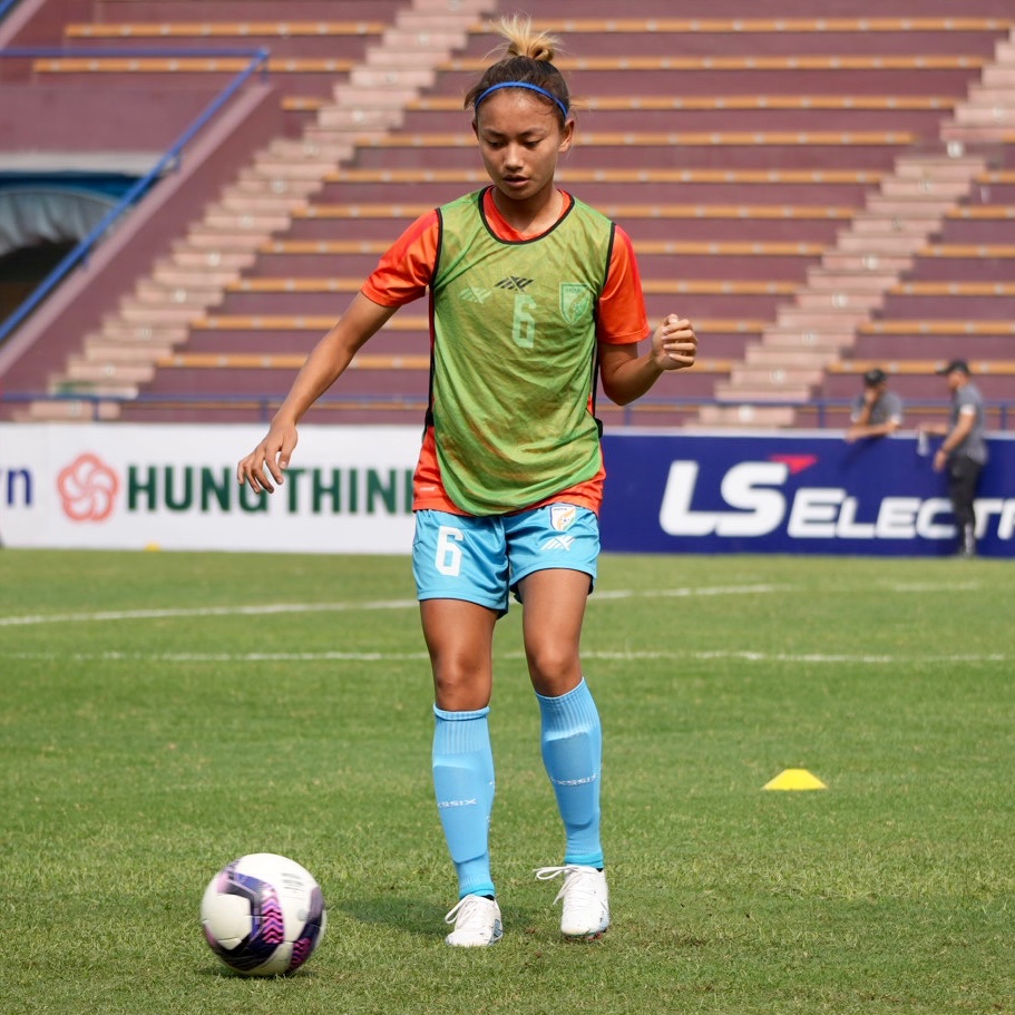 IndianFootball's tweet image. ALMOST TIME!!! 

#IDNIND ⚔️ #AFCU20Womens 🏆 #BackTheBlue 💙 #ShePower 👧 #IndianFootball ⚽
