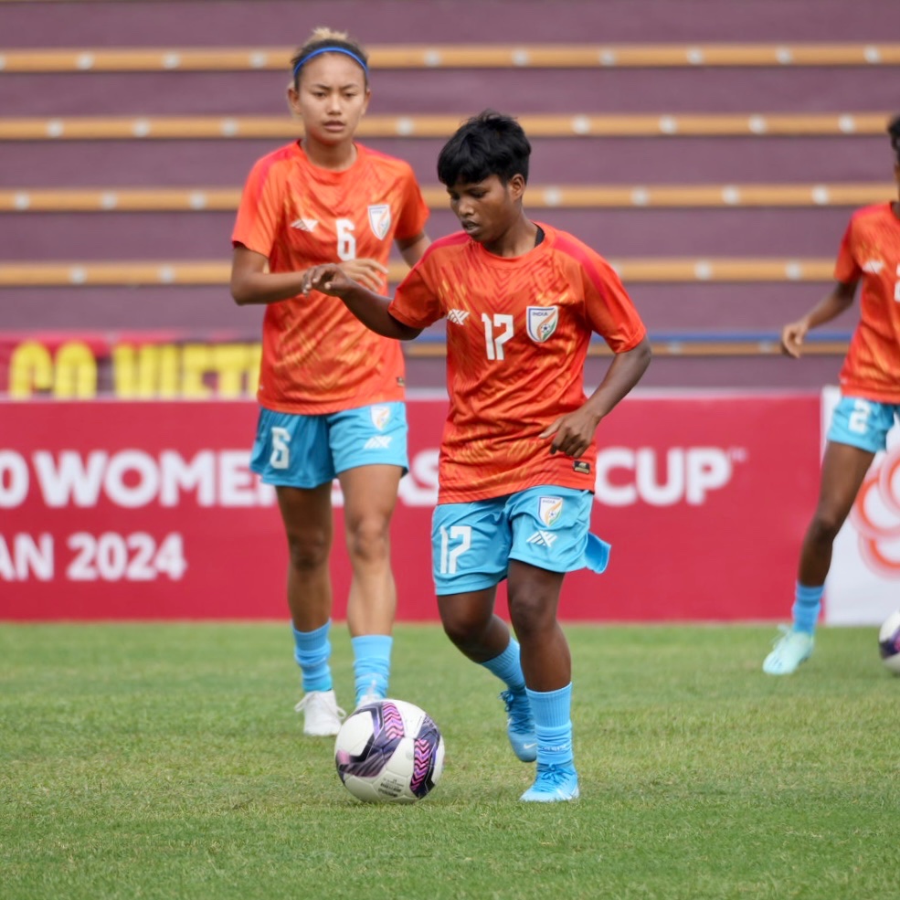 IndianFootball's tweet image. ALMOST TIME!!! 

#IDNIND ⚔️ #AFCU20Womens 🏆 #BackTheBlue 💙 #ShePower 👧 #IndianFootball ⚽