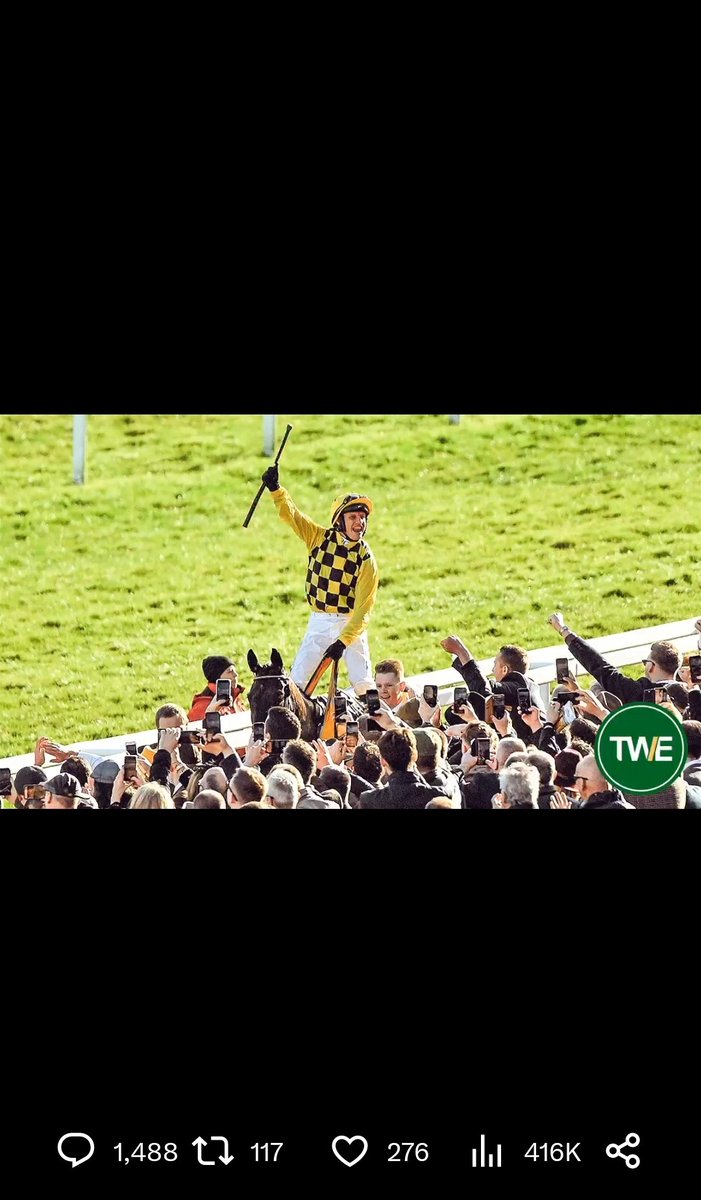 m_warriner's tweet photo. @TWEnclosure 🏇🏼 https://t.co/IHPFvSumgO