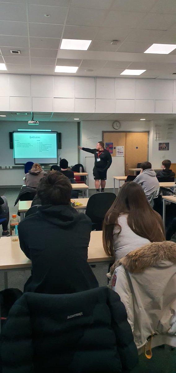 APDCoachEd's tweet image. Thanks to @COLCollege for having me in today speaking to their students about my coaching journey.