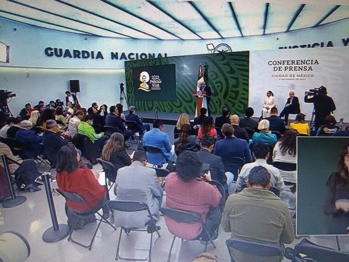 Inicio la conferencia de prensa del presidente de México <a href="/lopezobrador_/">Andrés Manuel</a> 
<a href="/Notimex/">Notimex</a> <a href="/Notimex_TV/">Notimex TV</a>