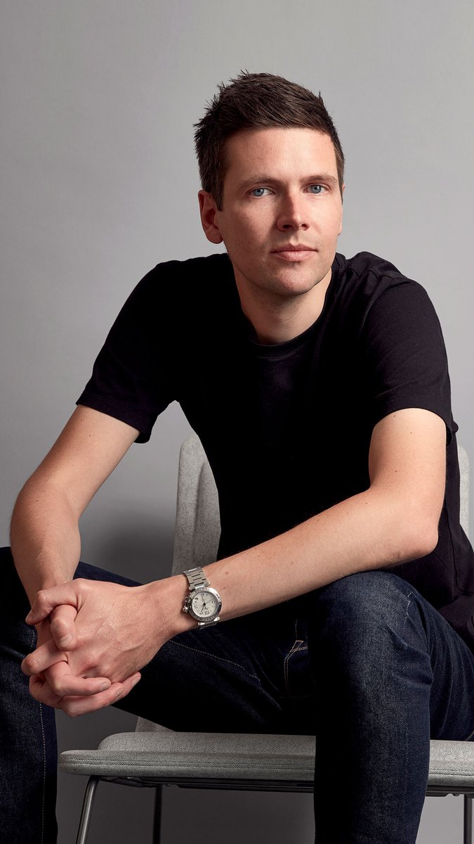 Design writer Max Fraser (<a href="/maxfraserdesign/">Max Fraser</a>) has been named the new editorial director of Dezeen. Fraser will see him oversee Dezeen's editorial, digital and partnerships teams, which are responsible for Dezeen's editorial output.

dezeen.com/2023/03/09/max…