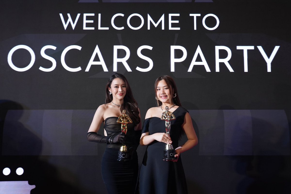 ทีมศิลปินและผู้บริหาร Kantan KOL
ร่วมงาน Oscars Party 2023

ปิ๊ง กันตพัฒน์ , กีต้าร์ สาริน , จี ณัฏฐ์พิชา , เอ๋ย สุประวีณ์ 

📍Paragon Cineplex 5 Flr, Siam paragon

#OSCARSPARTY
#KantanaKOL