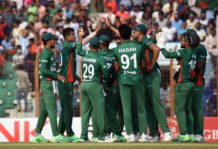 dedshifat's tweet photo. Bangladesh have beaten the WORLD CHAMPIONS🏆 by 6 wickets.

That's it. That's the post. https://t.co/1LHNhAB5HX