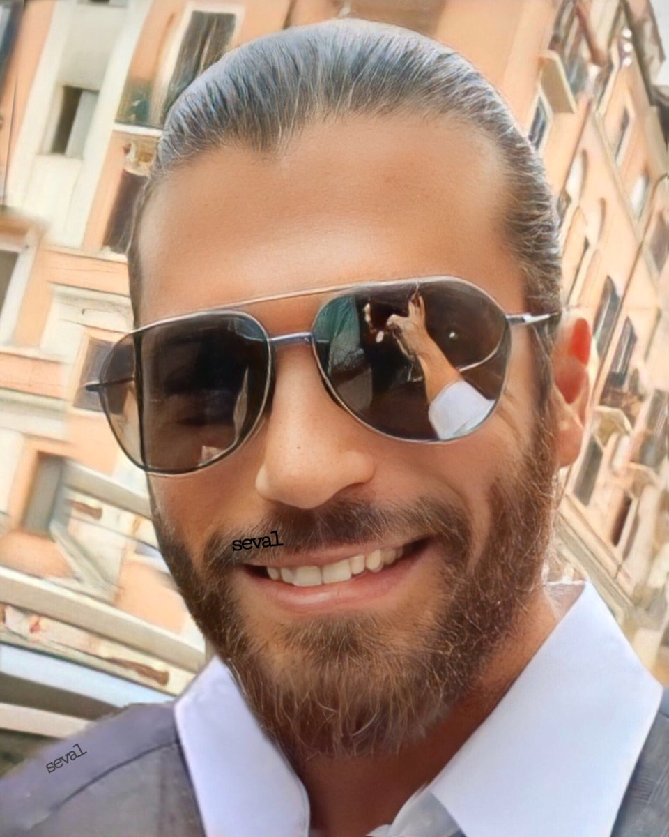 omg, he’s soo damn gorgeous &amp; sexy all together, his smile plsss  #CanYaman