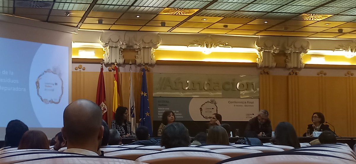 Hoy puedo asistir a la jornada final de <a href="/ecoval_sudoe/">ECOVAL_SUDOE</a> sobre economía circular y gestión de residuos orgánicos. Para acabar, una mesa completísima que da gusto escuchar. #EcovalFinal
Con Teresa Alvariño, Mª Sagrario Pérez, Leticia Rodríguez, Javier Bobe y Josefa de León.