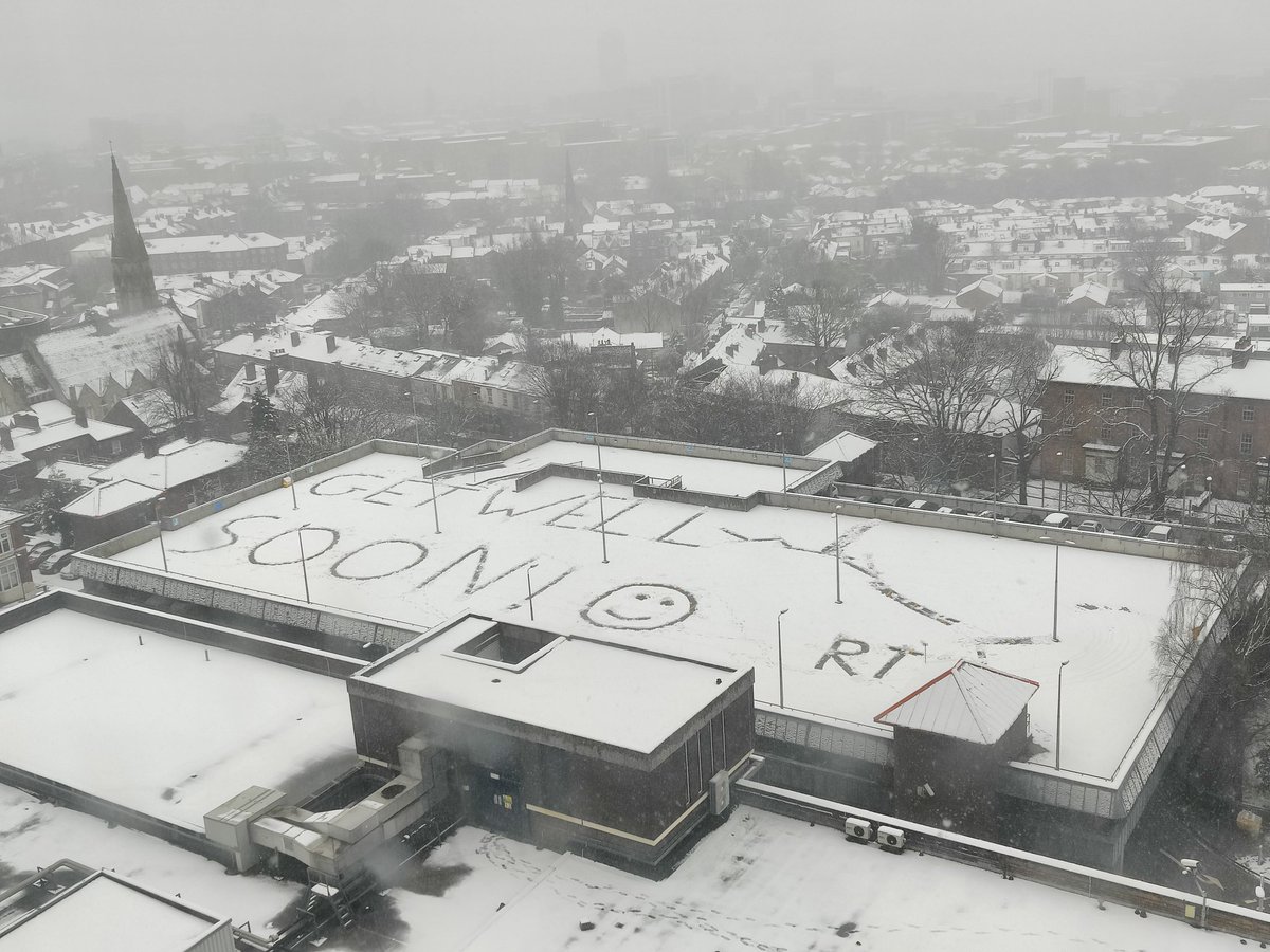 To the lads that have done this on the car park at the Hallamshire, you've really cheered everyone on <a href="/NCCU_K1/">Neuro Critical Care</a> up! Legends! 
#sheffield #sheffieldissuper