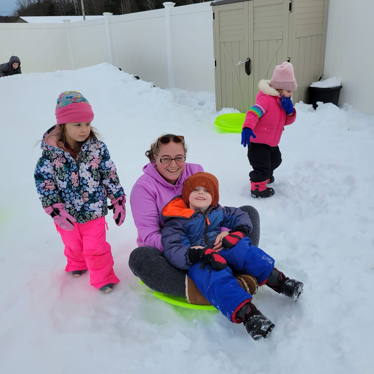 bgc_centralnh's tweet photo. We're sledding right into the weekend - can you believe next week, we'll be halfway through March? https://t.co/DZBZy5MjGN