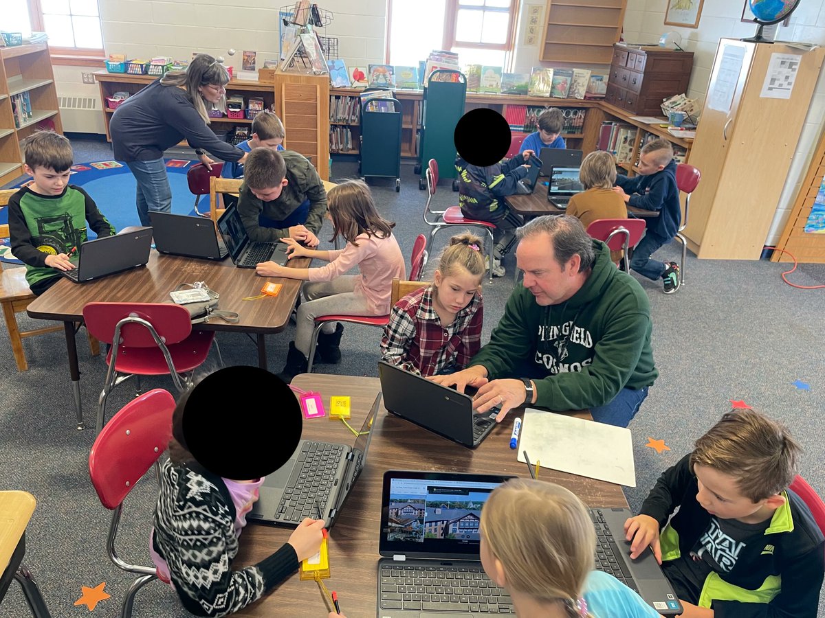 elm_vt's tweet image. This week at the Library students in 2nd grade got to explore Google Maps. We had a special visit with Colin McKaig, Tech Integration Coach. 
#ssdvt  #elmhillschool  #techisthefuture