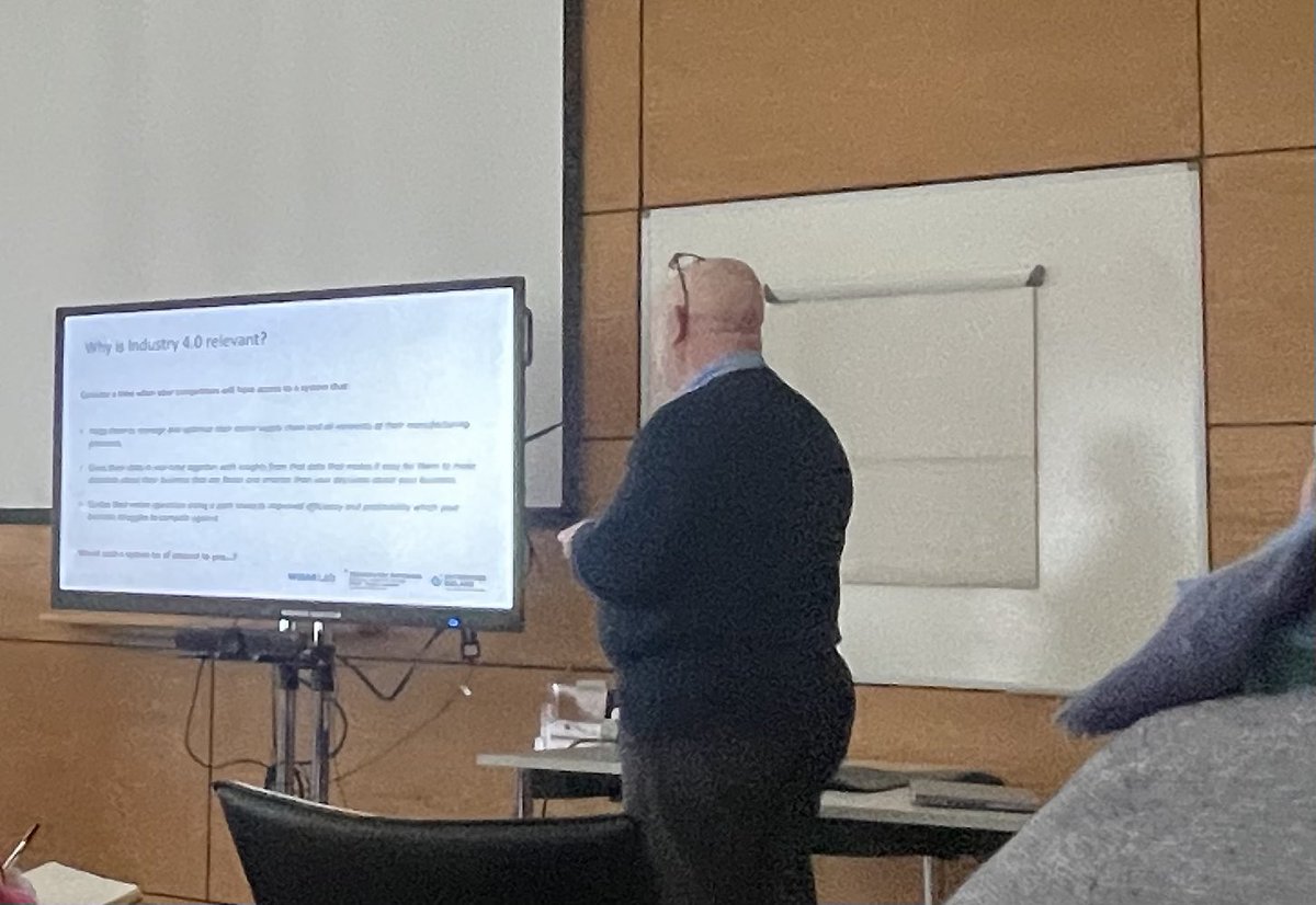 WirelessIoT's tweet photo. Sean Keys, Software Lead at WiSAR Lab, showcases our ongoing digitalisation case study with manufacturing giant Optibelt. #DigitalisationinManufacturing #EnterpriseWeek #BeInspired https://t.co/q78Ify1EbE