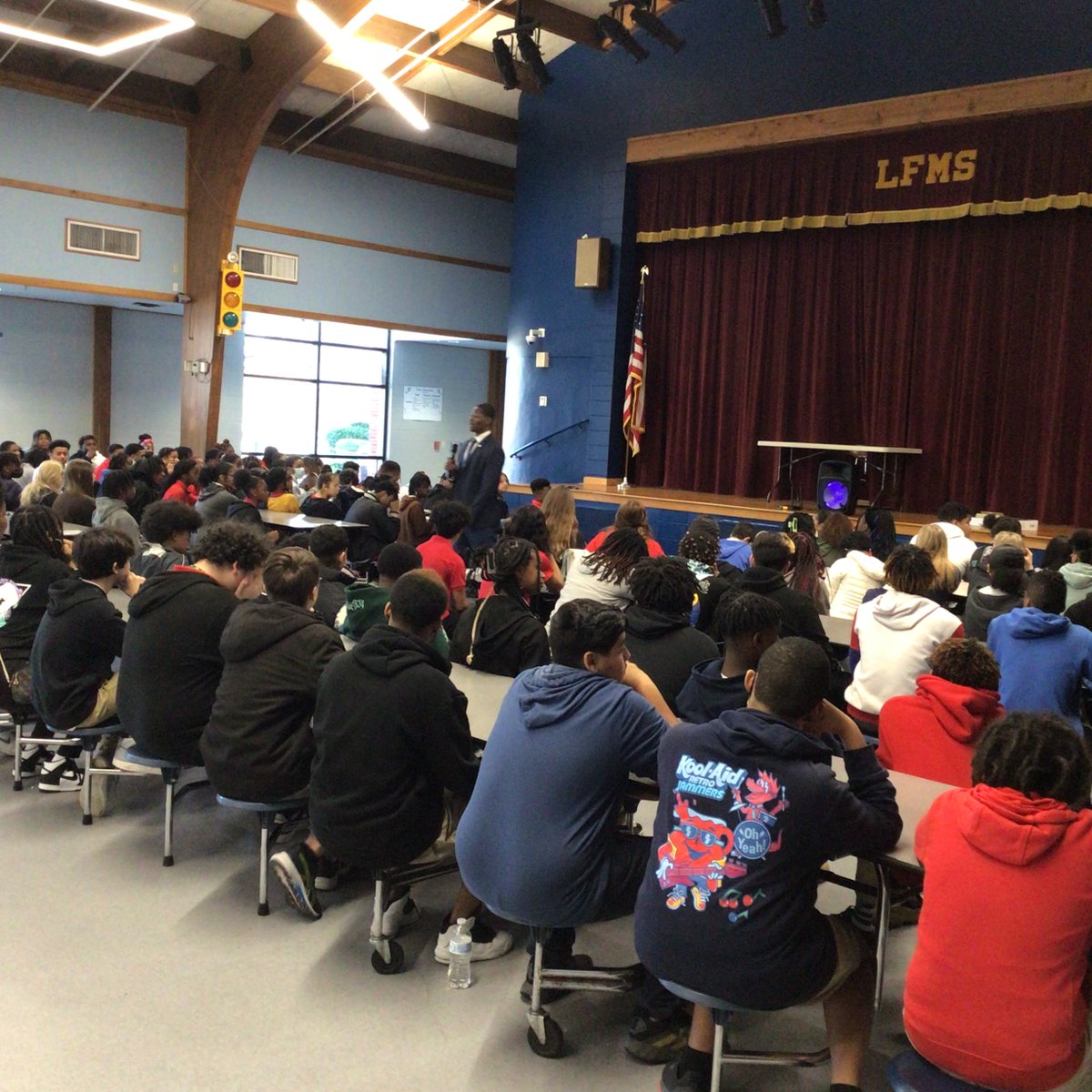 LFMSPatriots's tweet image. Thank you, Dr. Barbra, for the 8th Grade Motivational Assembly with our Patriots! We appreciate you! @DrTorriJackson @DRDEB_LCSS @LibertyCoSchool #everystudentmatters #everymomentcounts