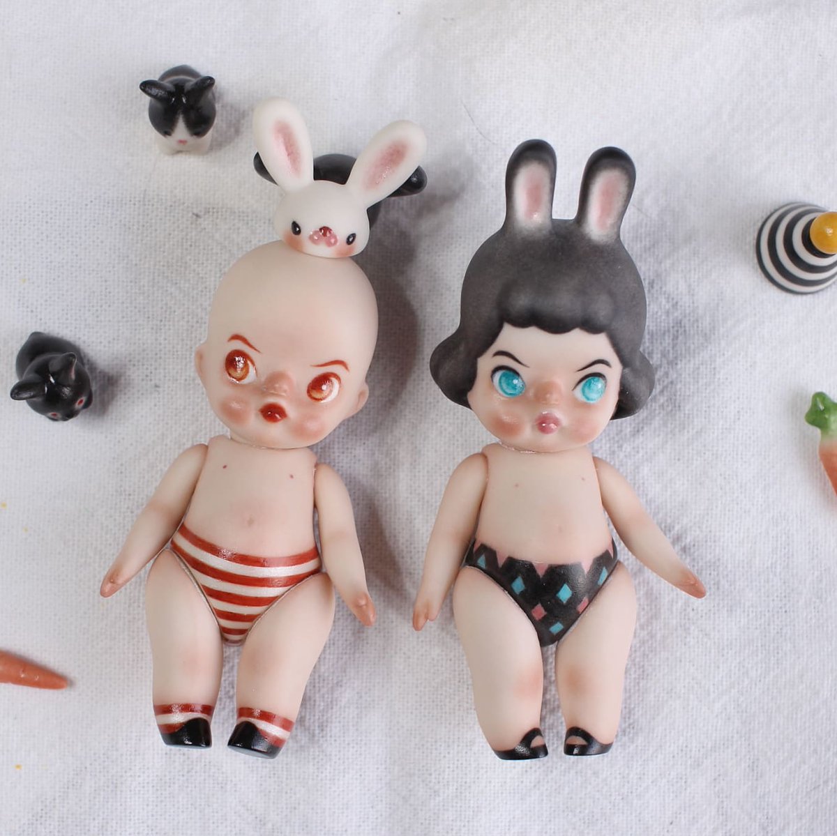ljydoll's tweet photo. Black Bunny Sylvy, making in two types.
๊ฒ์ํ ๋ผ ์ค๋น.
๋๊ฐ์ง ํ์
์ผ๋ก ๋ง๋๋ ์ค.๐ค
#rabbit #bunny #sylvy #์ค๋น #๋ ๋ ๋ #์ธํ #craft #handmade #doll #cutedolls #leledoll #leejaeyeon #bisquedoll #porcelaindolls #์์์
#๊ณต์ #๋น์คํฌ๋ #๋น์คํฌ์ธํ #ใฌใฌใใผใซ #ใในใฏใใผใซ https://t.co/g67NQV8iwW
