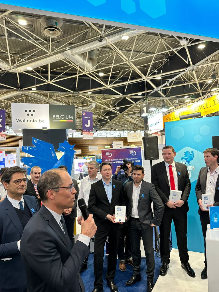 🏆 Mardi, L'AIF a remis leur trophée à 7 vitrines à 
<a href="/Salon_GI/">GLOBAL INDUSTRIE</a>, en présence du Ministre <a href="/RolandLescure/">Roland Lescure</a>, de <a href="/NicolasDufourcq/">Nicolas Dufourcq</a>, et de Laurent Bataille. 
Félicitations à Astrée Software, ATS, Aviacomp, GPA26, Radiall, Rochette Industrie et Setforge
👉 vitrinesindustriedufutur.org/7-vitrines-ind…