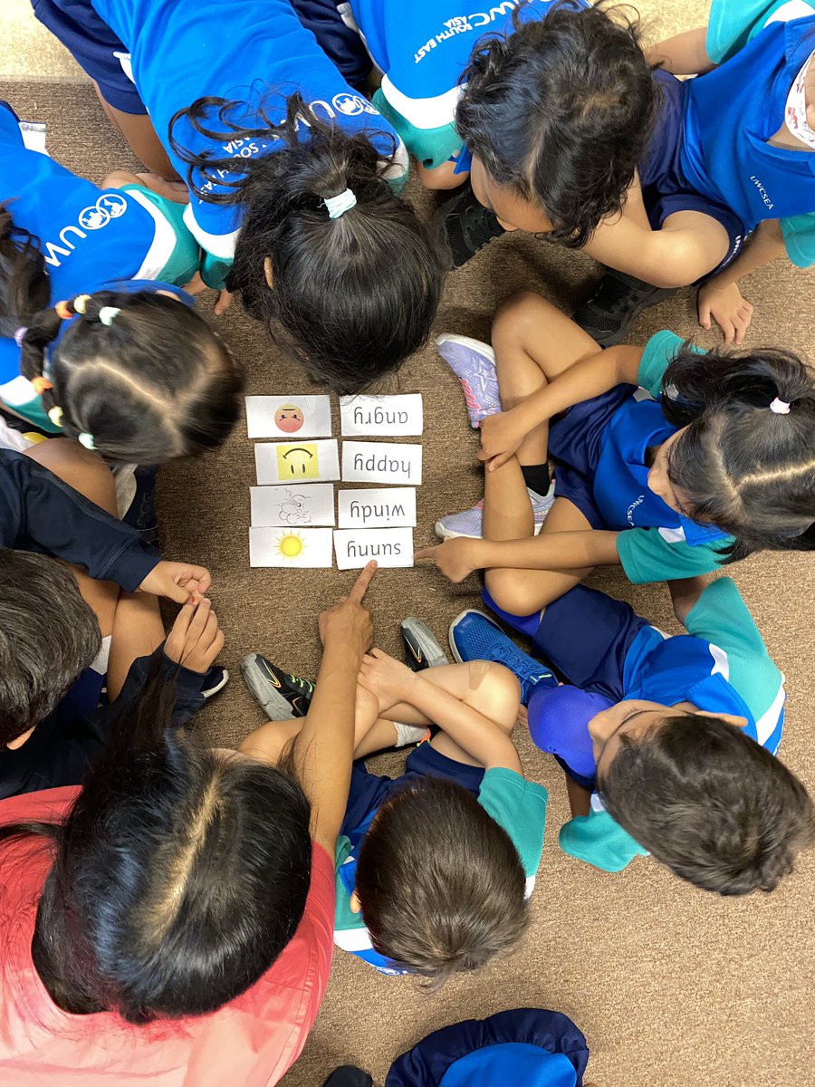 RoxWalker14's tweet photo. What a day! Lab sites, lessons, debriefs and more! So fortunate to have Fiona live and in person! #wordinquiry #uwclearn #uwcsea #uwcsea_east #uwcliteracy
@wordtorque https://t.co/hJgdXm9VDE