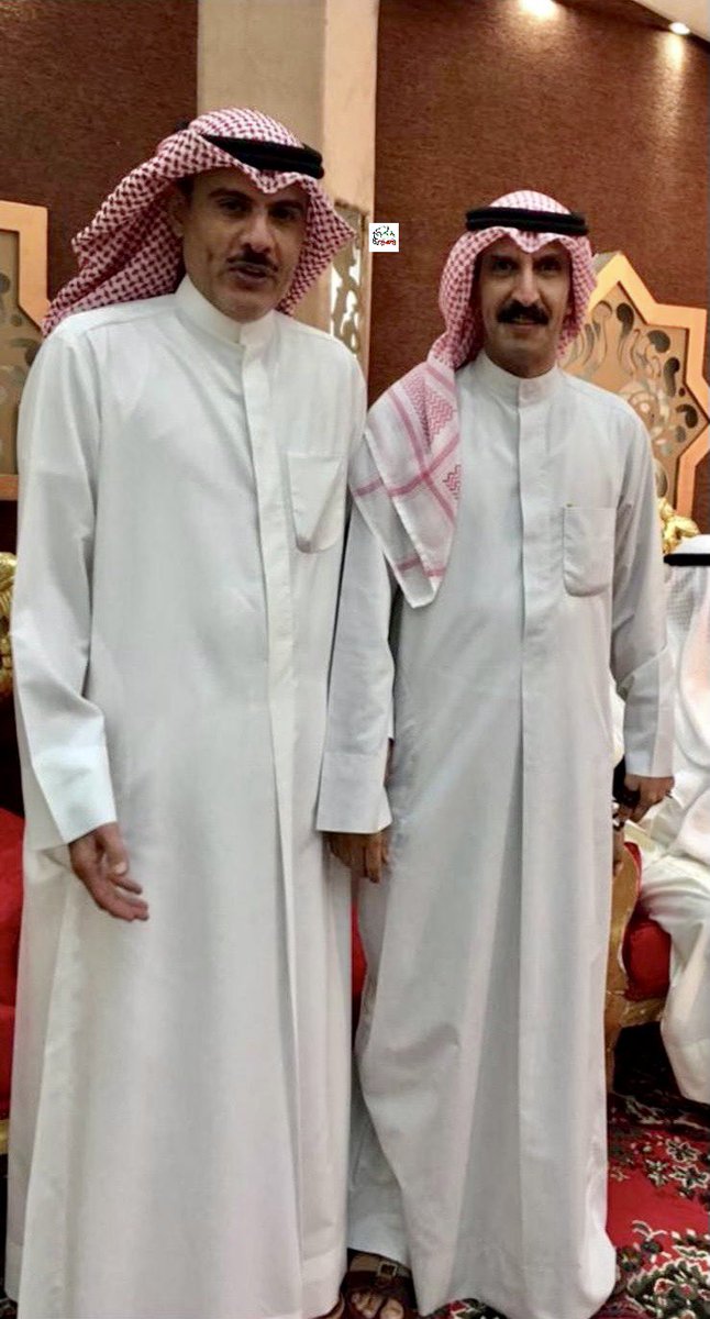 FFALBALOOD's tweet photo. من اليمين
محمد عبدالله برجس الراجحي
وفهد فالح البالود

#اليوم_العالمي_للمرأة #صباح_الخير #الخميس_الونيس https://t.co/uLy0ShzOIp