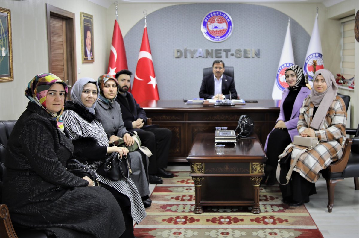 Sn. Başkanımızın nazik misafirperverliğinden dolayı teşekkür ederiz. Fahri Kur'an Kursu hocalarımız için somut çözüm odaklı çalışmalar yapıldığı ve devam edildiği içinde Allah razı olsun. Mağdur olan Vekil imamlarımız içinde olumlu adımları bekliyoruz. <a href="/yildizali19/">Ali YILDIZ</a>