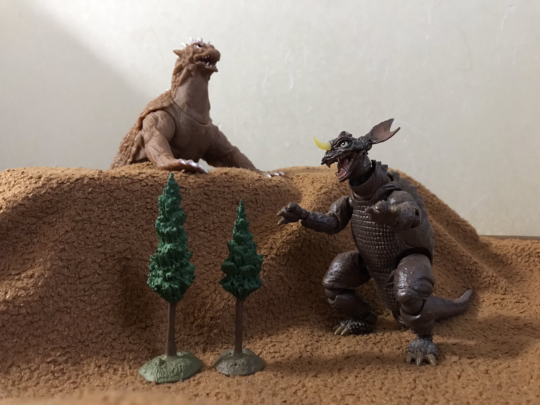 怪獣総進撃 - Search / X