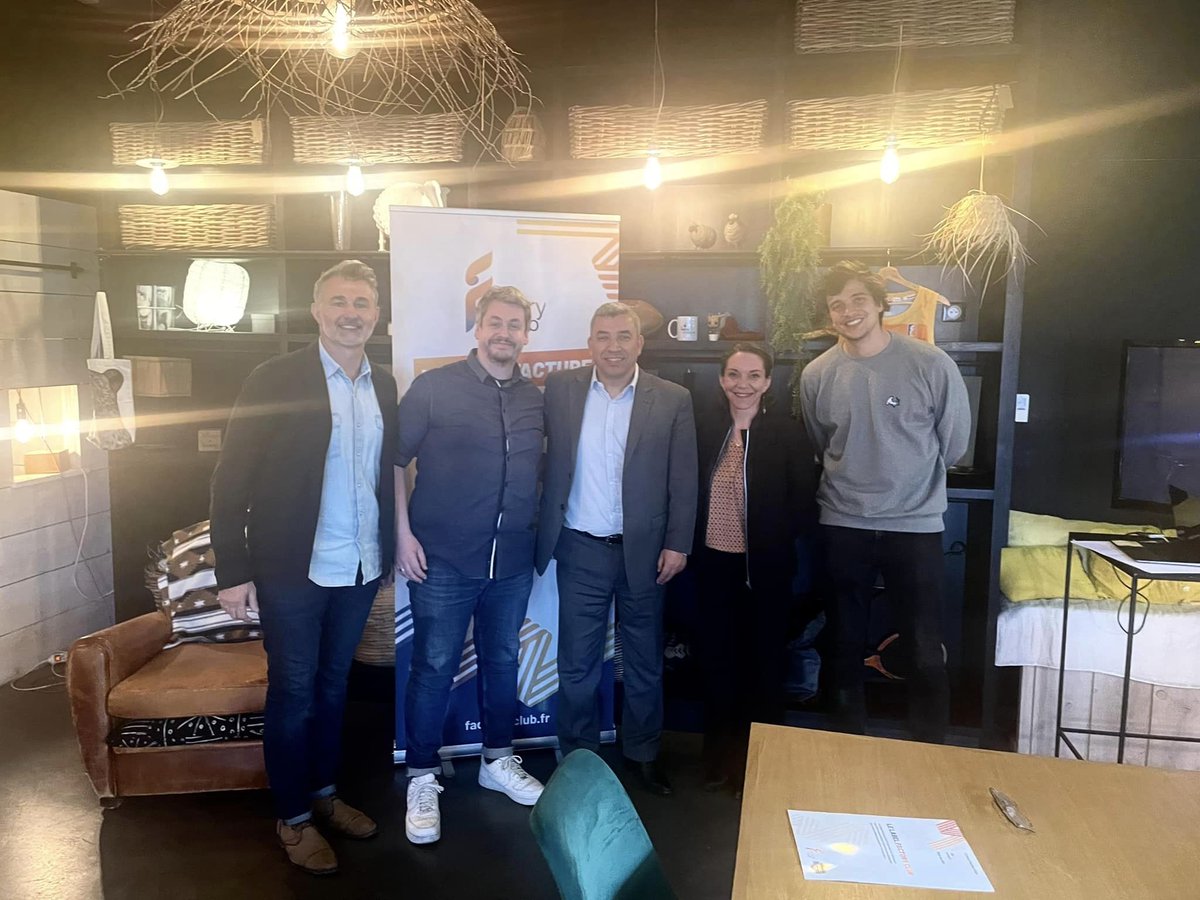 Rencontre hier avec la Team <a href="/FactoryClubFR/">Factory Club pour Entrepreneur</a> dans ses beaux et très accueillants locaux rue Desmazes à #Montpellier où je me suis rendu en compagnie de Dorothée Lépine (<a href="/ADOCC_/">AD'OCC</a>). Nous avons beaucoup parlé d’accompagnement à l’#entrepreneuriat.