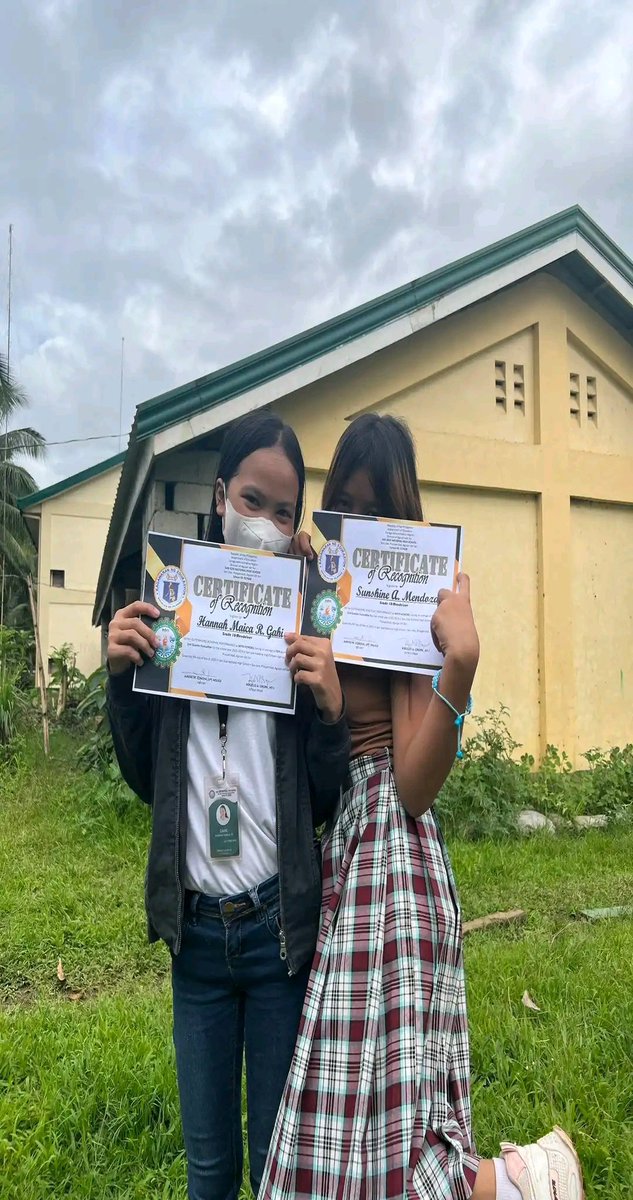 JenieRobles's tweet photo. Congrats to us love! I am forever proud on you no matter naa rsb ko kanunay dimaulaw mo open upsako KY always ko andam maminaw jd loveu kanunay!❤️❤️❤️ https://t.co/aGyPmAM8ys