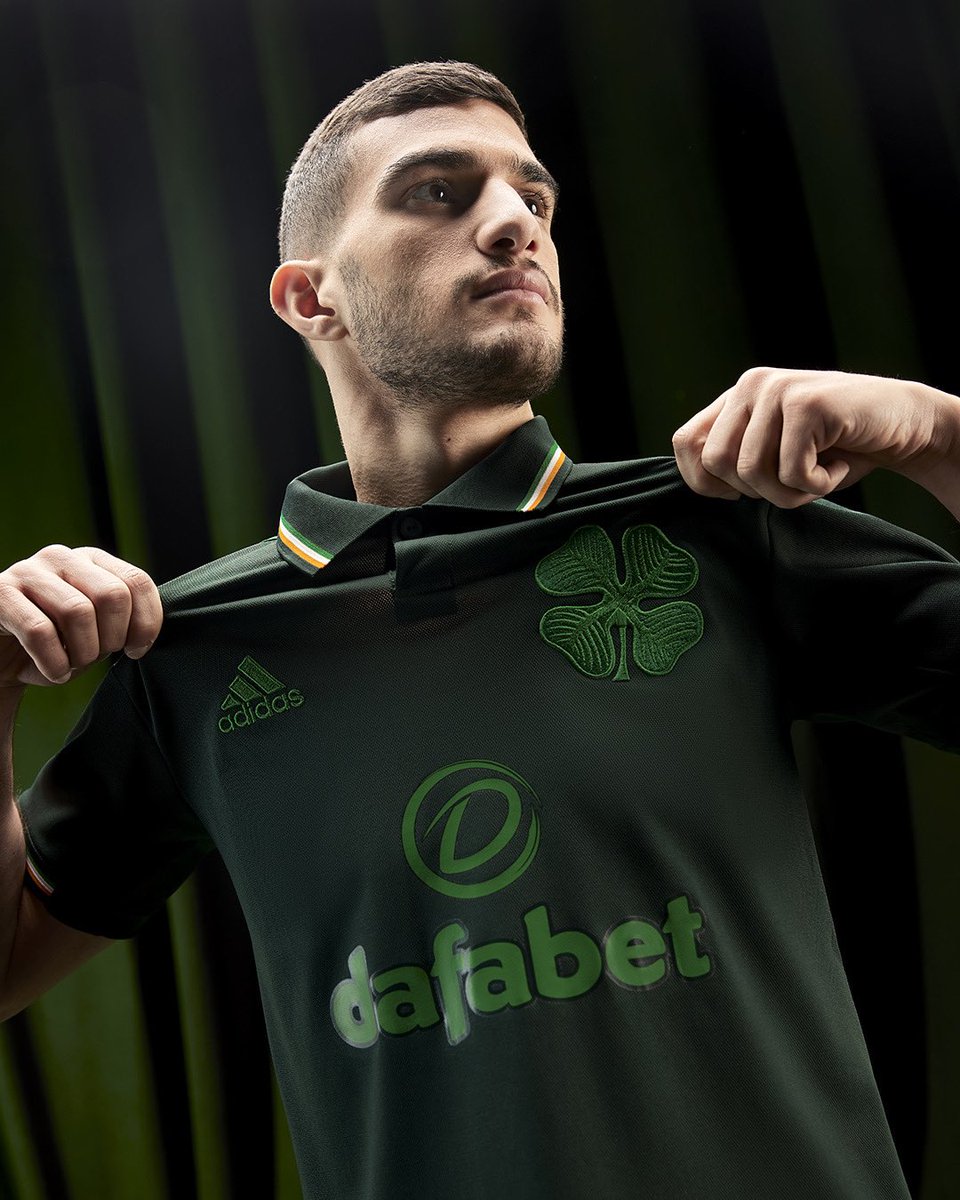Classic Football Shirts tweet media