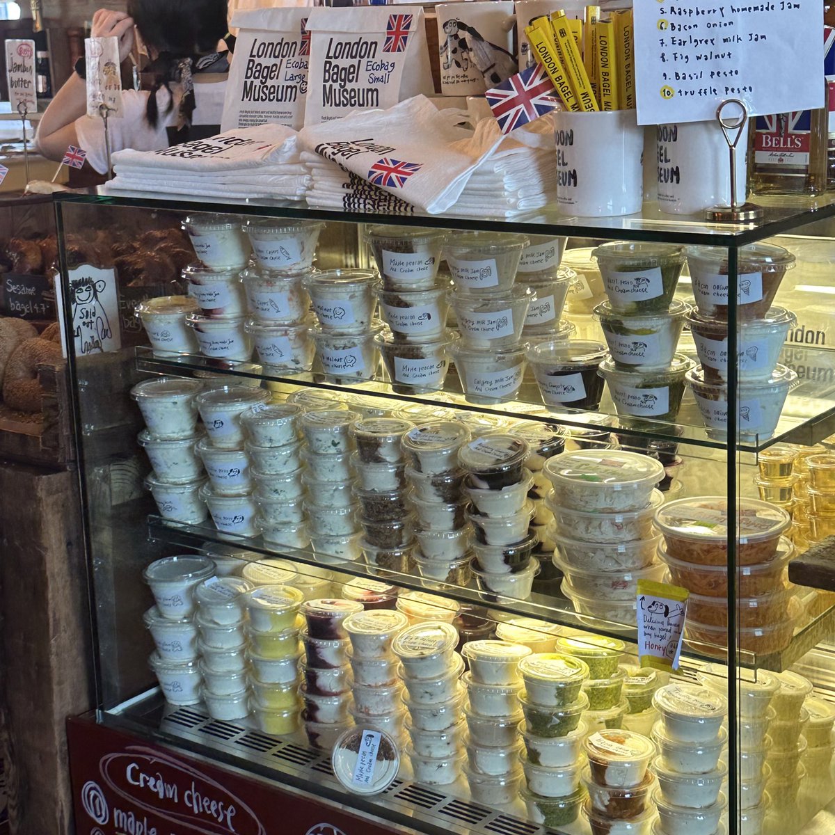 audreyosa3's tweet photo. 📍London bagel museum
#日常垢 #日常垢さんとつながりたい #韓国旅行 #韓国カフェ #韓国 #ベーグル #Londonbagelmuaeum https://t.co/EwZbAsouri