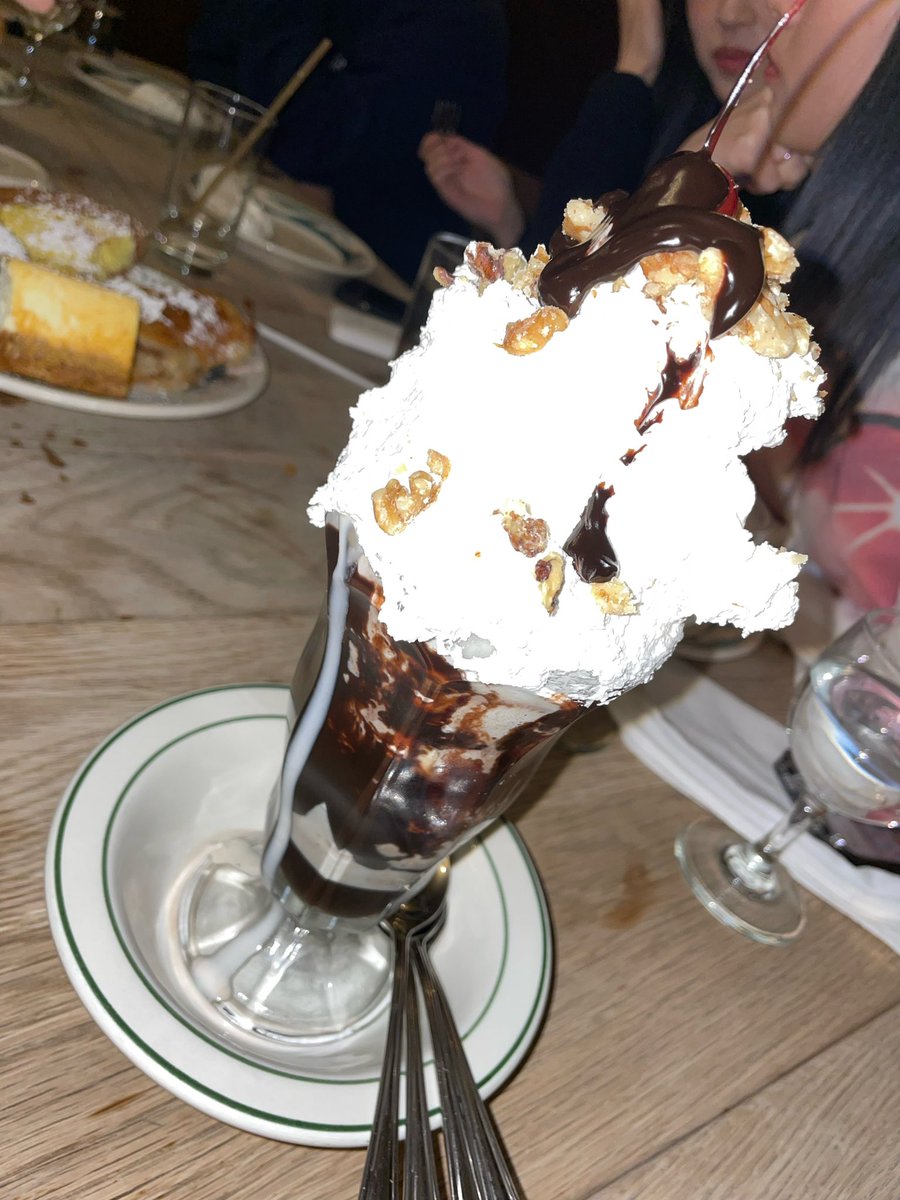 230309 🍑💬

#MOMO #TWICE