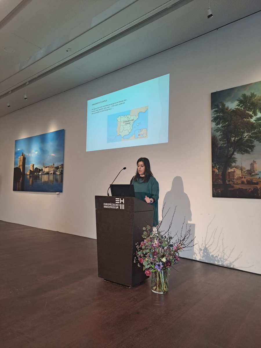 It is day 2 of our <a href="/EuroWeb4/">EuroWeb</a> <a href="/FGHO_eu/">FGHO</a> conference "Interwoven Societies"! My co-organizer Joana Sequeira starts with her paper on Portuguese international textile trade. #EuropeThroughTextiles
Follow the conference on <a href="/hansemuseum_eu/">Europäisches Hansemuseum</a> YouTube channel: youtube.com/live/dmShoElBe…