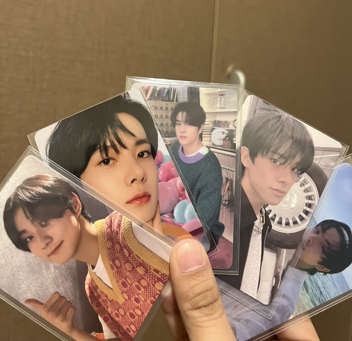 andieyoiii's tweet photo. thank you so much admins for the happiest budol and smooth transaction 🤣 🫶🏼🧡 @fullsun_kmerch @queen_belle07 @AmberSiglos @for_memoir thank you sa gift bb 💖 https://t.co/i9x6zeml1x