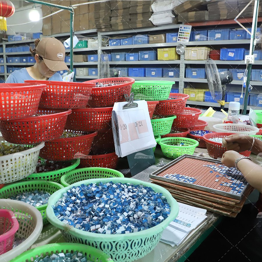 BluwhaleTile's tweet image. 🎉We are the experienced mural productor. Please let me know your idea, No matter what ideas you have, we can make it right.

#swimmingpool #poolproject #pooldecoration #pooldesign