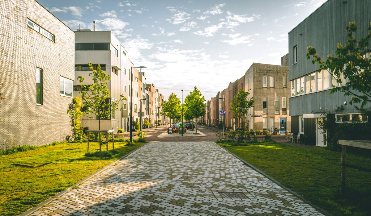 Looking for a #safe and #profitable investment? Real estate is the answer!

Discover why should you consider investing in real estate: nomoko.world/blog/real-esta…

#realestateinvestment #wealthbuilding #RealEstate #DigitalTransformation