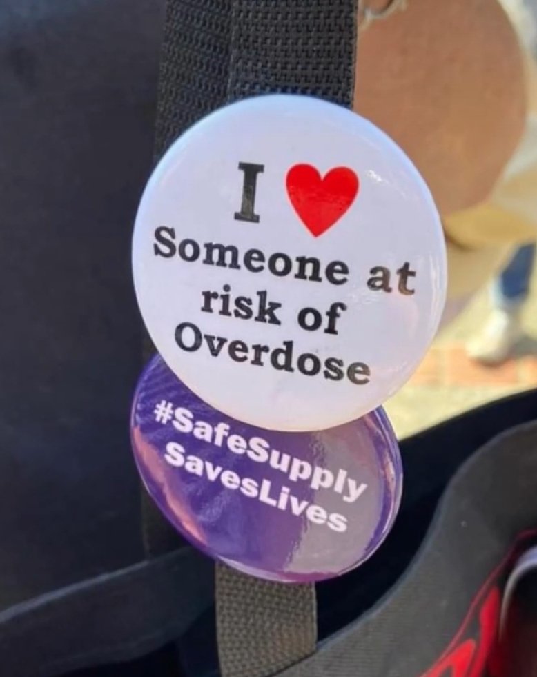 troylana's tweet photo. Thought experiment:🧠

What if...
people who use illicit drugs could access a 'regulated safe' supply in order to see if there were less Overdose deaths?

Oh wait...🤔

Ya it's been done👍...and it works to save lives.💜 https://t.co/o1pig3PHlg