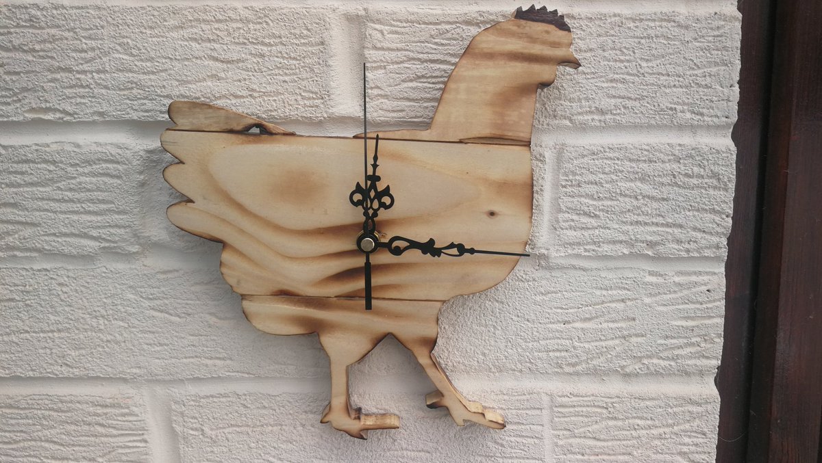forever_ferrans's tweet photo. Cluck cluck o'clock 😂🐔

#wood #woodworking #diydecor #diyprojects #diycrafts #diyhomedecor #diy #craftsmanship #crafts #scrollsawaddict #Chicken #chickens #chickenstreet #thursday #ThursdayThoughts #thursdaymorning #thursdaymood https://t.co/zmJYGWaEaW