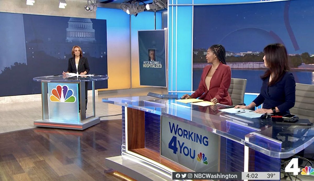 Look!! I’m in our NEW ✨ studio on the new #Livedesk with ⁦<a href="/eunyangnbc/">Eun Yang</a>⁩ and ⁦<a href="/JummyNBC/">Jummy Olabanji</a>⁩ ⁦<a href="/ChuckBell4/">Chuck Bell</a>⁩ is close by!!! #working4you #inthecommunity ⁦<a href="/nbcwashington/">NBC4 Washington</a>⁩