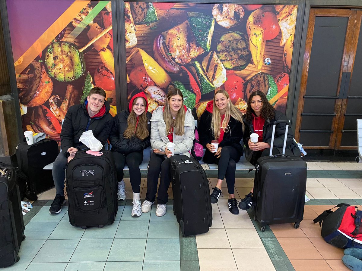 Best of luck to Charlie, Izzy, Lara, Leah and Kidiest who today travel to Sweden for racing with <a href="/Swim_England/">Swim England</a> as part of the England  Youth Performance Squad.

#LeedsCityCouncilSTS 
#AboveAllATeam 
#SEPerformanceCentre🏴󠁧󠁢󠁥󠁮󠁧󠁿 
#LEEDS🟡🔵