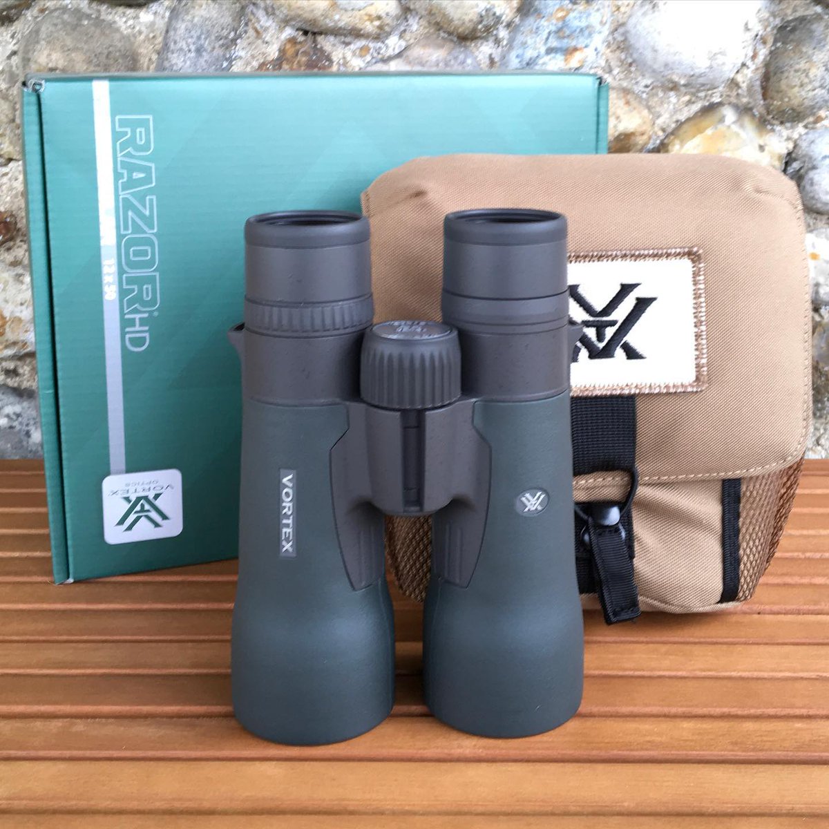CleySpy's tweet photo. Representing supreme ‘performance per-pound’ the #highend Vortex Razor HD binocular range is definitely worth a look.
Available in 42mm and 50mm, try them for yourself in our Glandford shop, or order online here: https://t.co/jrH7C9vtIa
#vortexopticsuk #birding #optics https://t.co/dNzpa3lc3x