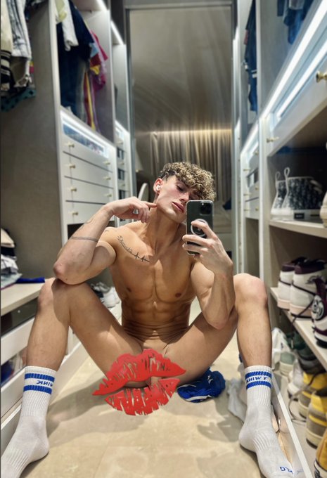 If you want to see the uncensored pic, subscribe to my Onlyfans 😈 Link in bio  There is a 20% discount<a href="/tag/sweet"class="tags"><span>#sweet</span></a><a href="/tag/sins"class="tags"><span>#sins</span></a>