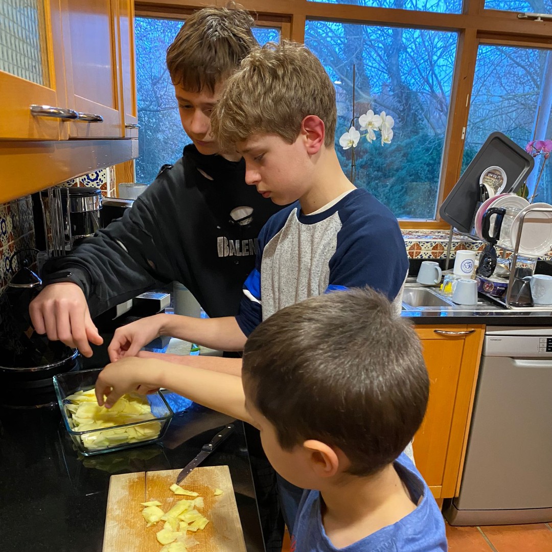 SJBWindsor's tweet photo. This week, a group of our #SJBWindsor boarders were invited to join Mr Hutchinson-Lawson and his family for an evening of cooking. Nathaniel (Year 8) cooked up quite the storm; dishes included crunchy spring rolls and homemade ramen. ππ¨βπ³ #SJBboarding https://t.co/bSKeI2GLyy