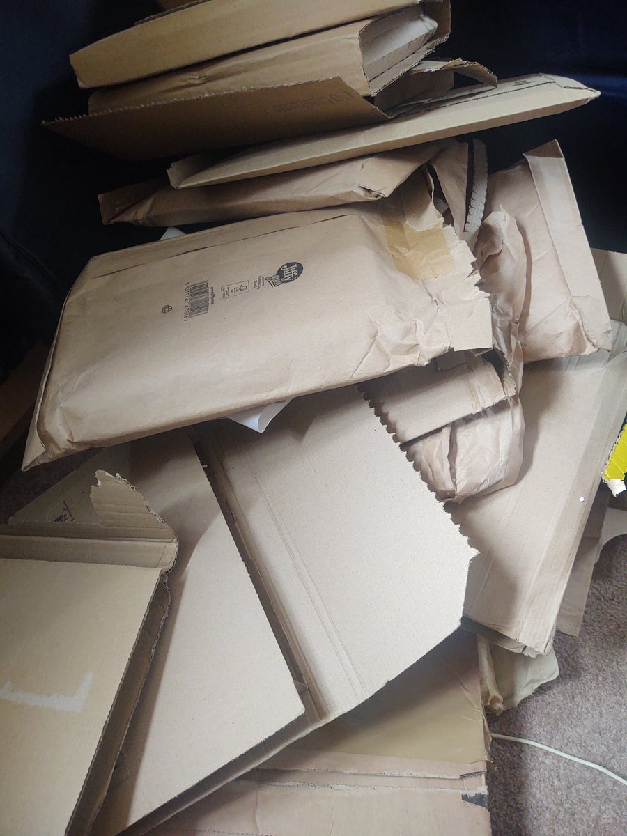 Ruth Ware tweet media