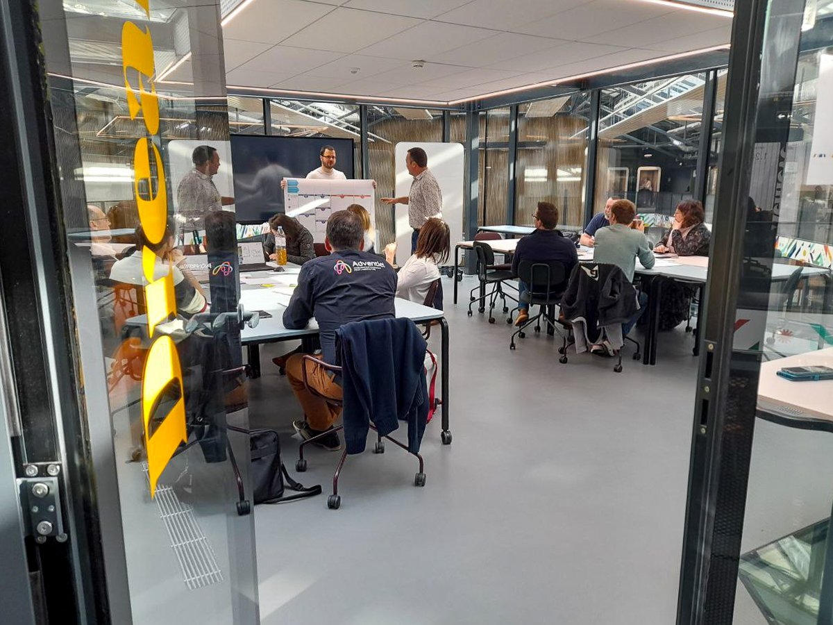 Agri_Normandie's tweet image. Le Business Model Canvas, c&apos;est l&apos;outil incontournable d&apos;un #AgreenStartup réussi🎯

@UgoDENISUgo &amp;amp; @cordel_pierre viennent révéler ses secrets aux participants📝