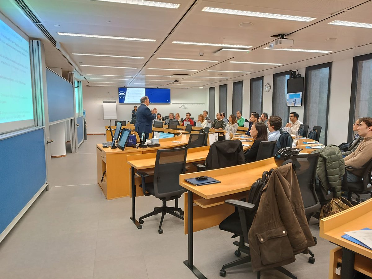 EsadeExecEd's tweet photo. 🙌Damos la bienvenida a 150 nuevos participantes de 14 países que empiezan los #EsadeExecMasters en #EsadeMadrid y #EsadeBarcelona. Descubrirán formas de liderazgo disruptivas y estrategias innovadoras para acelerar su carrera. #UnlimitedBetterFutures
👉https://t.co/13hPHTfcXd https://t.co/AveIvRWf5i
