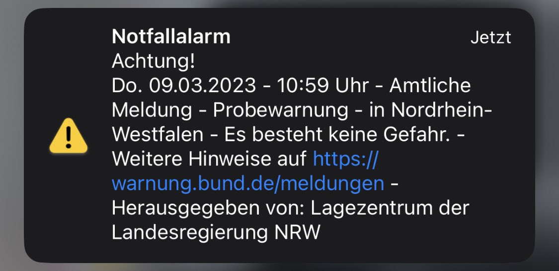 podpage's tweet image. Hab mich auch nur minimal erschreckt… #Probealarm