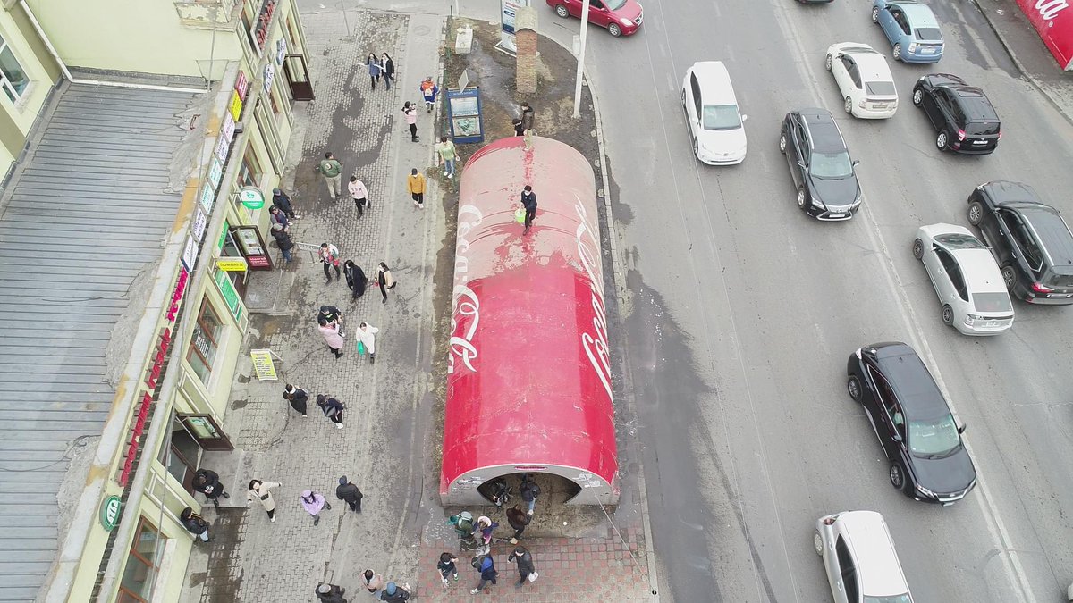 Манай клубийн залуучууд өнөөдөр ийм мундаг ажил хийлээ. Санаж байгаа бол зун 2 ч удаа туул голын ойр орчмыг хэдэн мянгуулаа цэвэрлэсэн байдаг❤️ Улаанбаатар хот минь нүүрээ угаасан хүүхэд шиг болвол ямар гоё вэ?