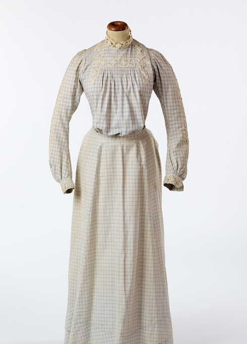 For #womenshistorymonth we are joining in with @AStitchinTime13 focus on women's workwear &amp; women at work. This dress from our collection was worn by the donor whilst weaving (on two looms) on the lorry of Messrs. Horrockes Crewdson.