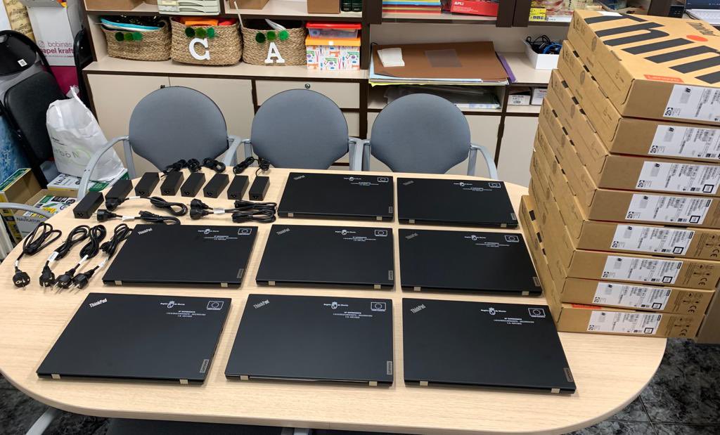 💥Nuestro personal docente dispone desde esta semana de una dotación de ocho portátiles recibidos desde <a href="/ProgramasRM/">ProgramasRM</a> de <a href="/Educarm/">Educarm</a>. #herewegoagain