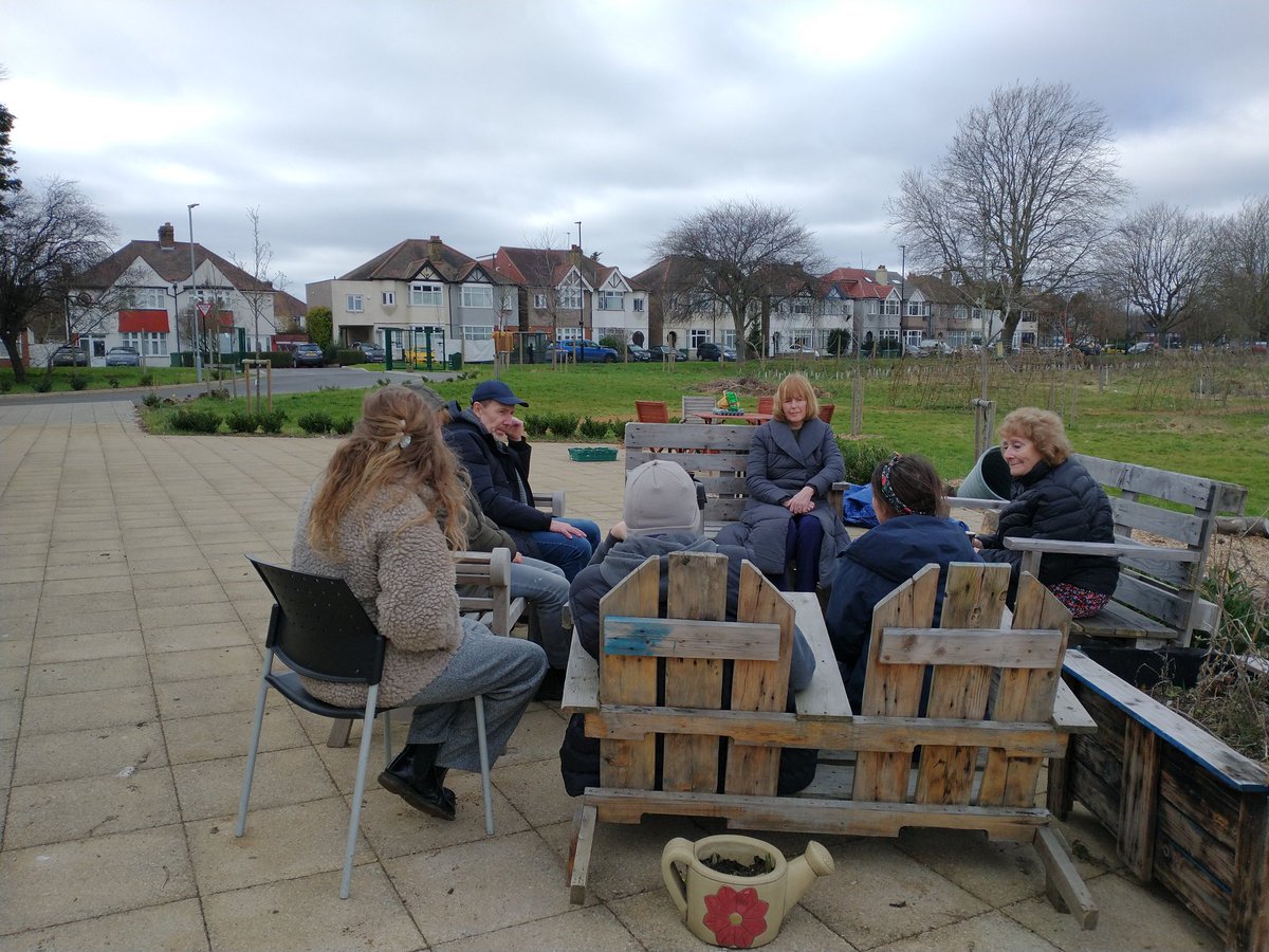 💚 Today is #SocialPrescribingDay  

Roots4Life were super thrilled when <a href="/NaturalEngland/">Natural England</a> <a href="/NASPTweets/">The National Academy for Social Prescribing</a> came to visit a few weeks ago to film our green social prescribing project Green Mondays. 1/2
